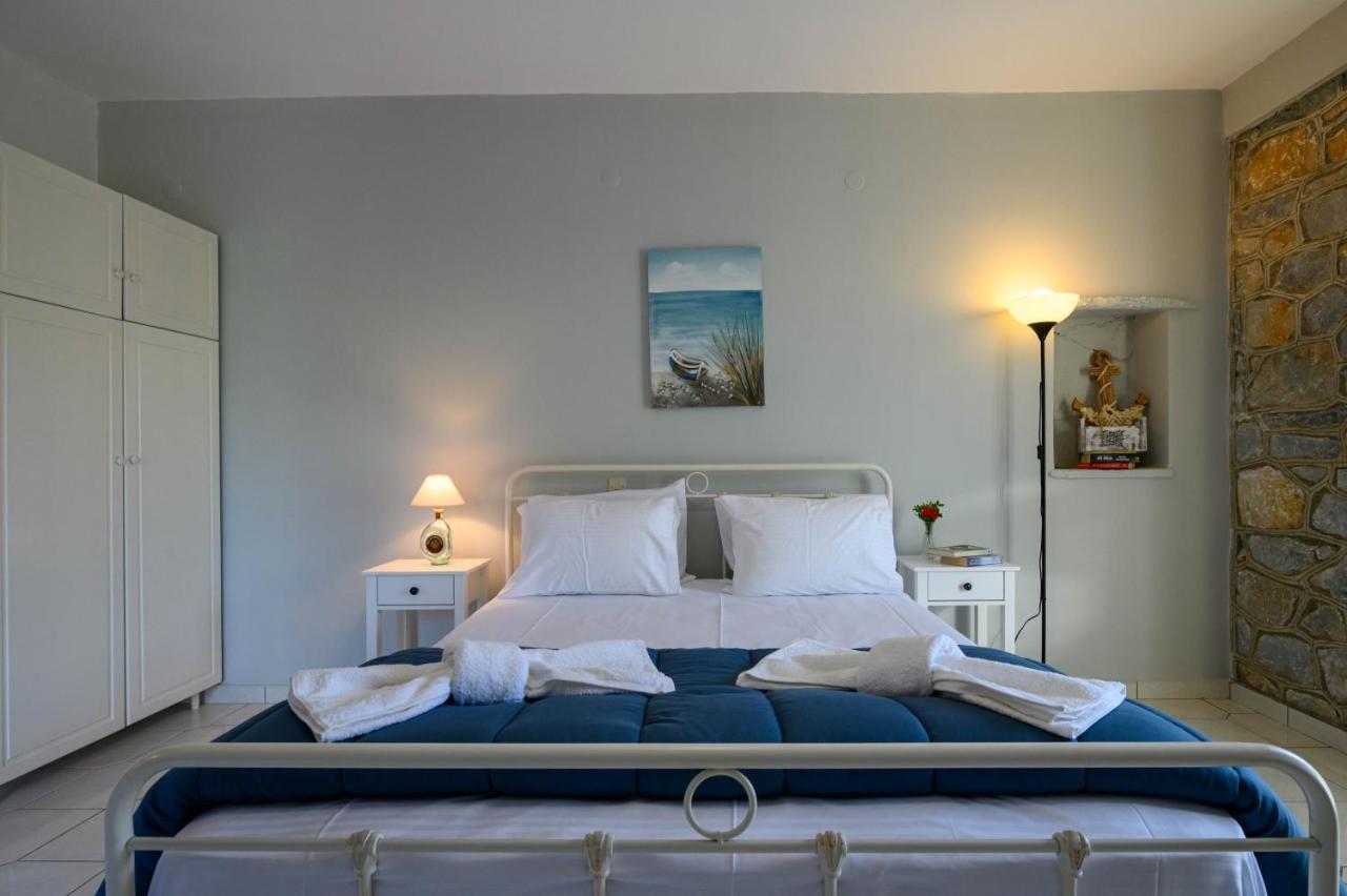 Appartement Μαϊστράλι à Kotronion  Extérieur photo