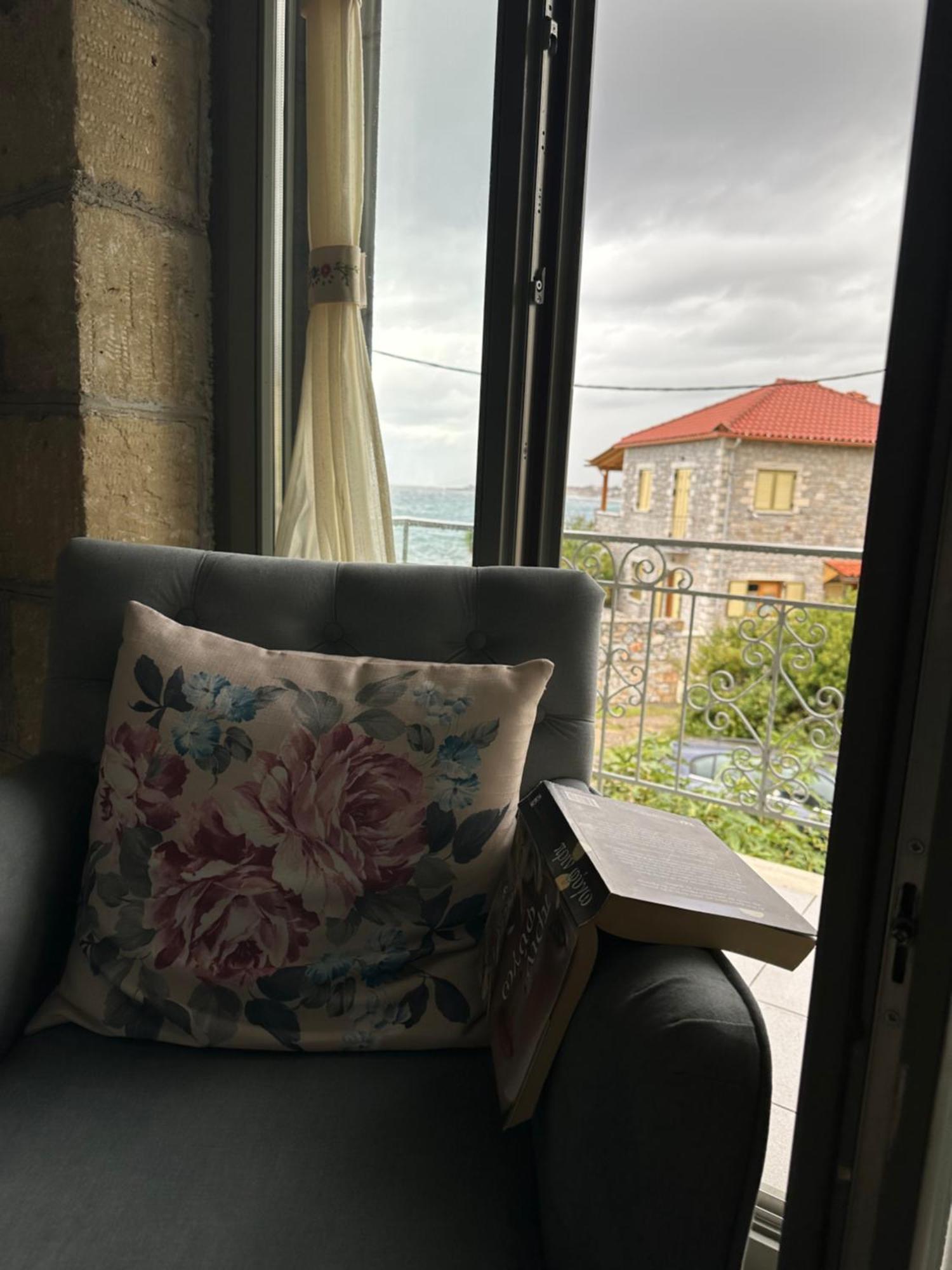 Appartement Μαϊστράλι à Kotronion  Extérieur photo